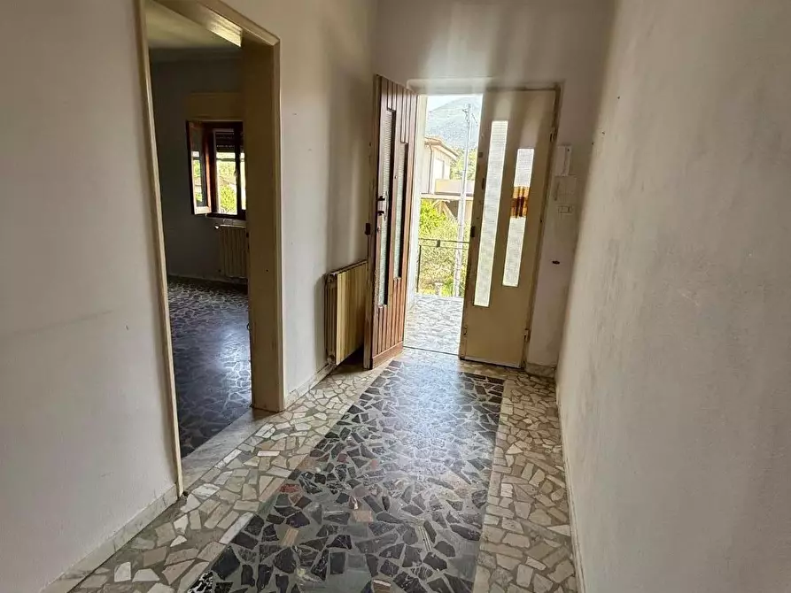 Immagine 8 di Appartamento in vendita  a Massa