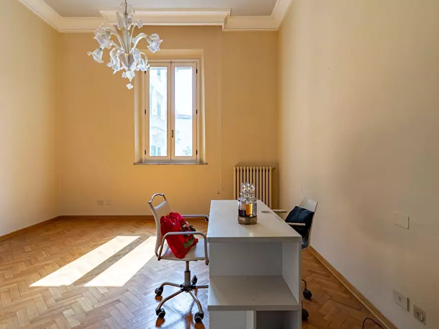 Immagine 17 di Villa in vendita  a Empoli