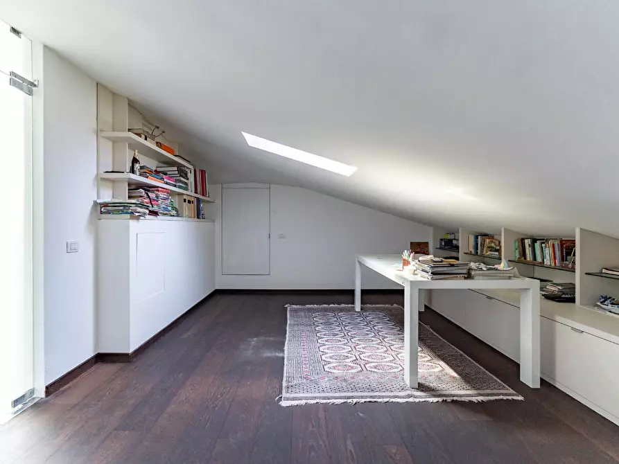 Immagine 47 di Villa in vendita  a Empoli