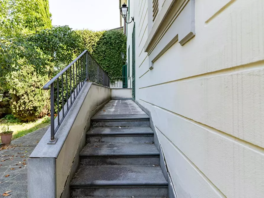 Immagine 52 di Villa in vendita  a Empoli