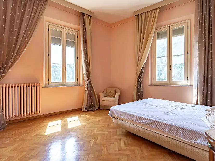 Immagine 26 di Villa in vendita  a Empoli