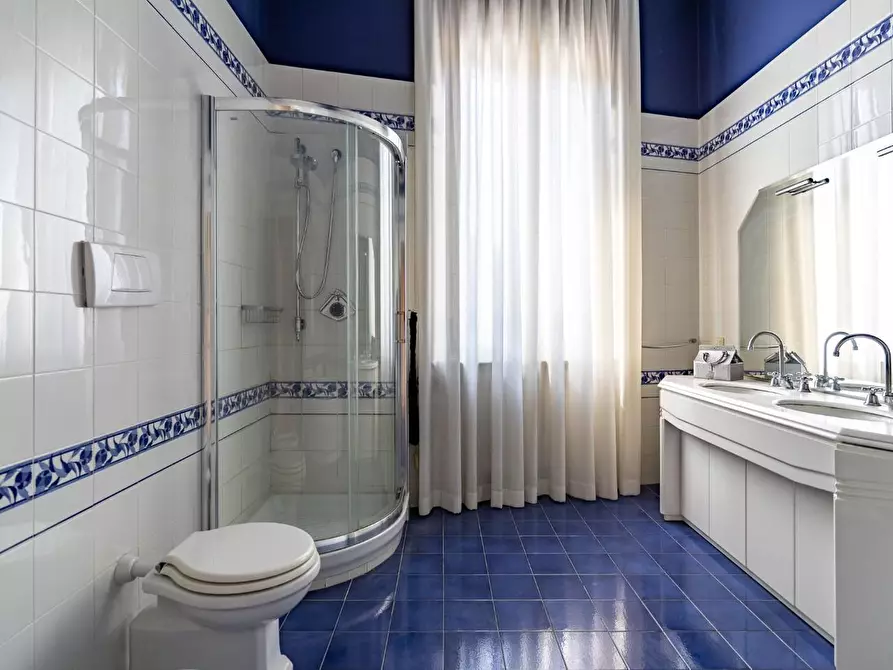 Immagine 29 di Villa in vendita  a Empoli