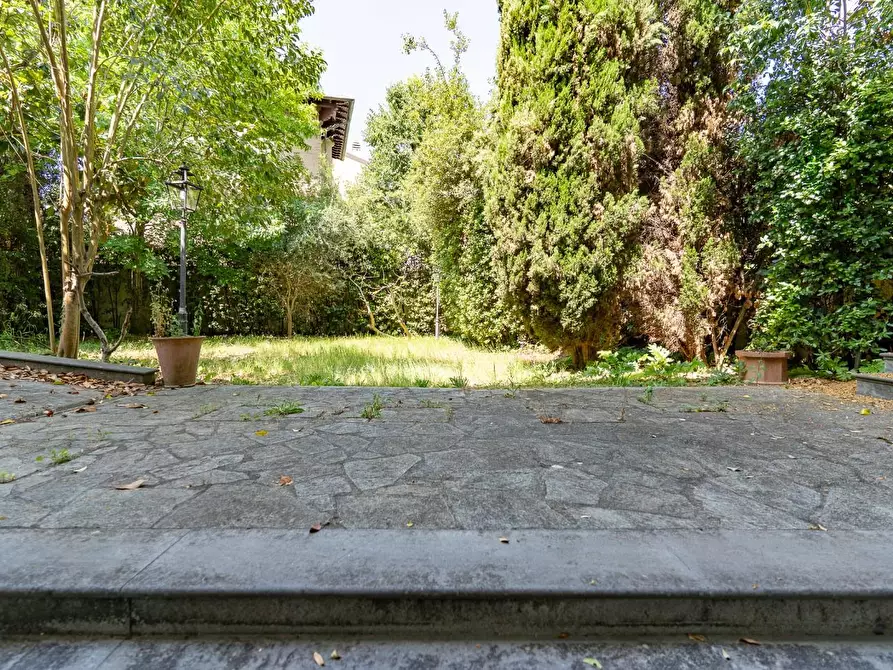 Immagine 51 di Villa in vendita  a Empoli
