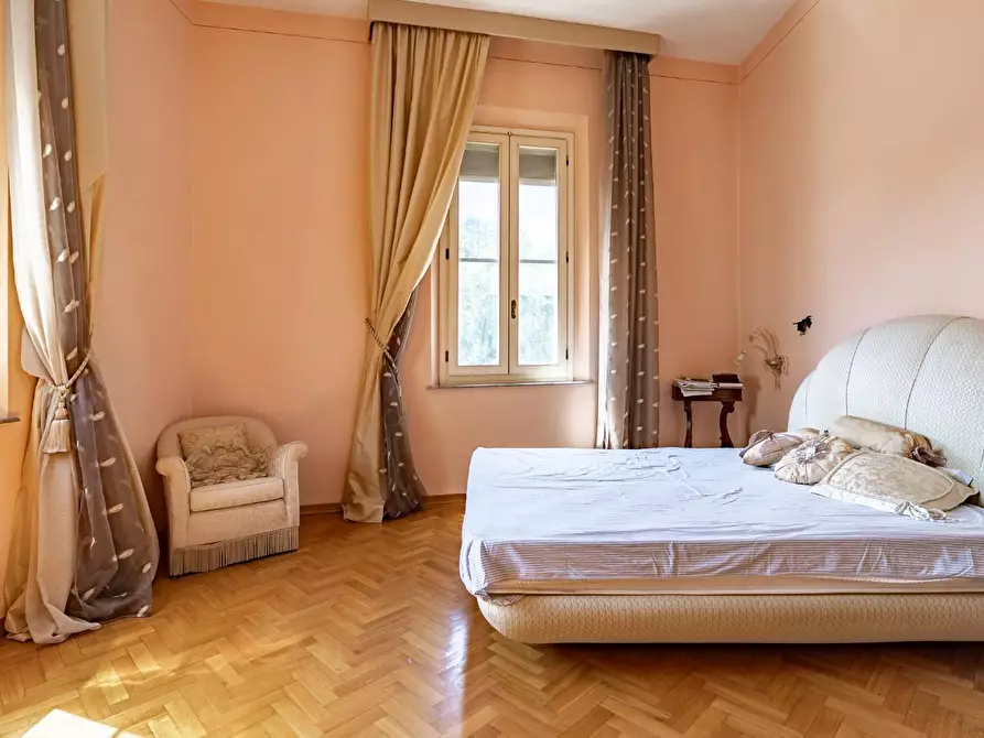 Immagine 25 di Villa in vendita  a Empoli