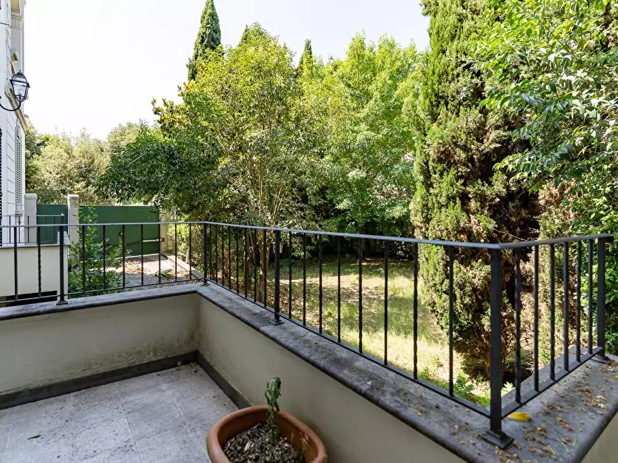 Immagine 49 di Villa in vendita  a Empoli