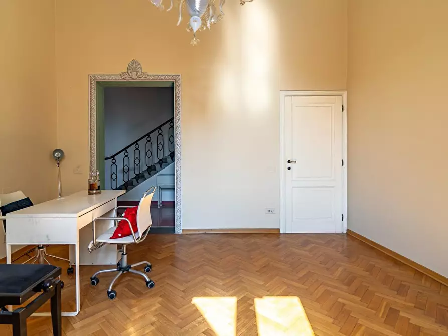 Immagine 18 di Villa in vendita  a Empoli