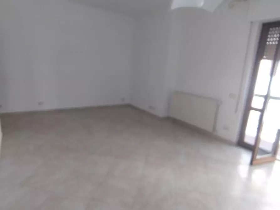 Immagine 9 di Appartamento in vendita  a Carrara