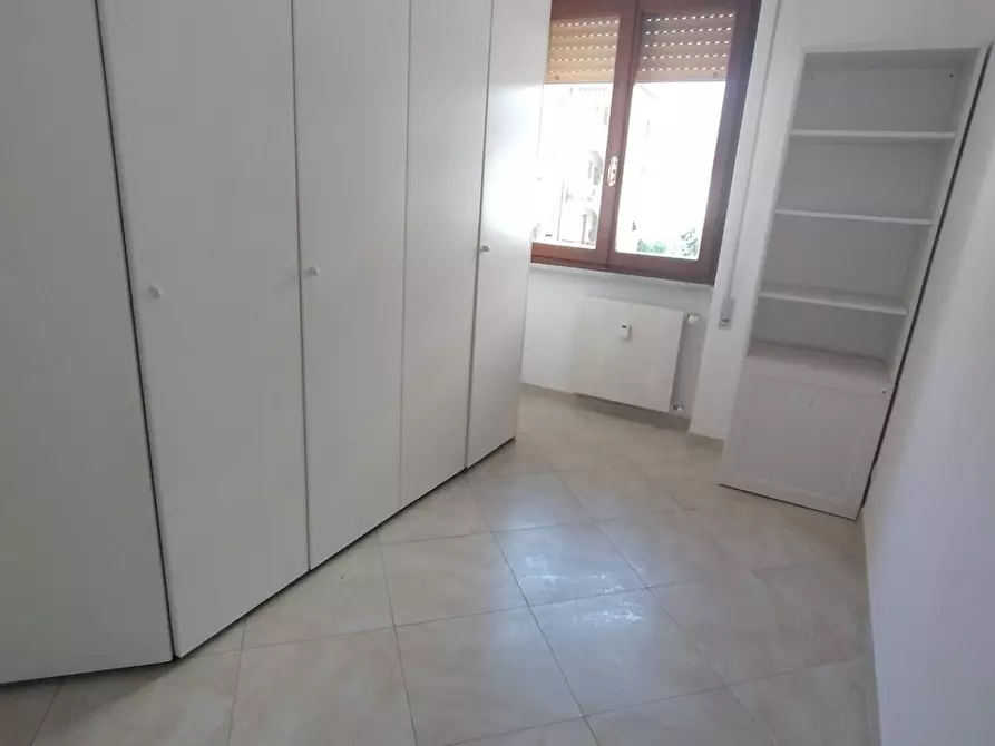 Immagine 3 di Appartamento in vendita  a Carrara