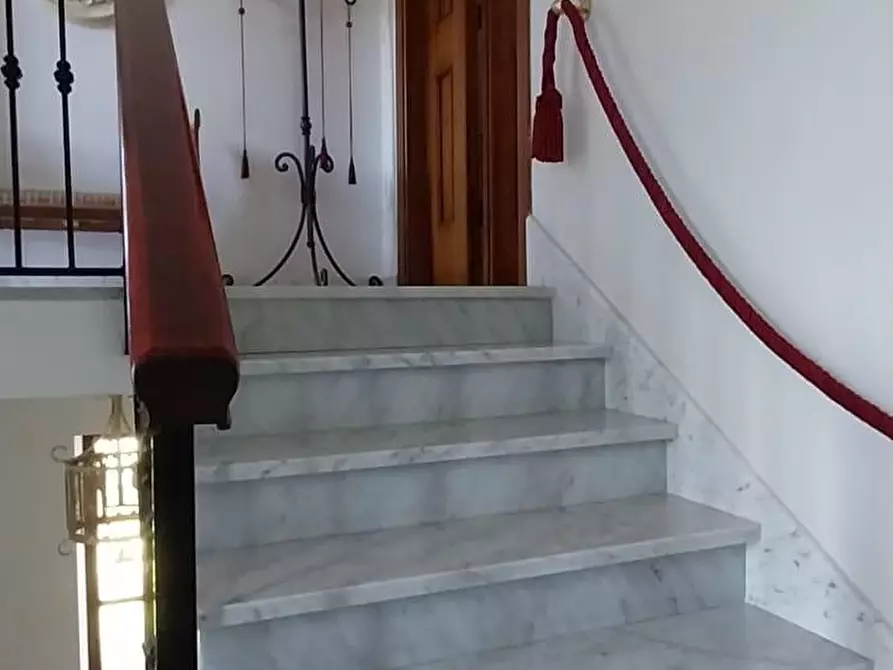 Immagine 17 di Casa bifamiliare in vendita  a Carrara