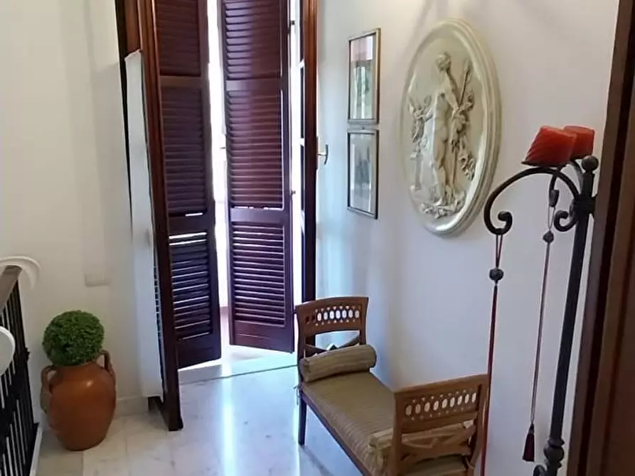 Immagine 8 di Casa bifamiliare in vendita  a Carrara