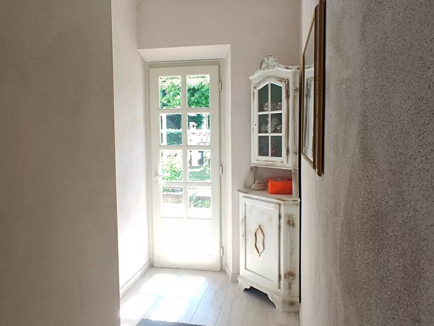 Immagine 16 di Villa in vendita  a Camaiore