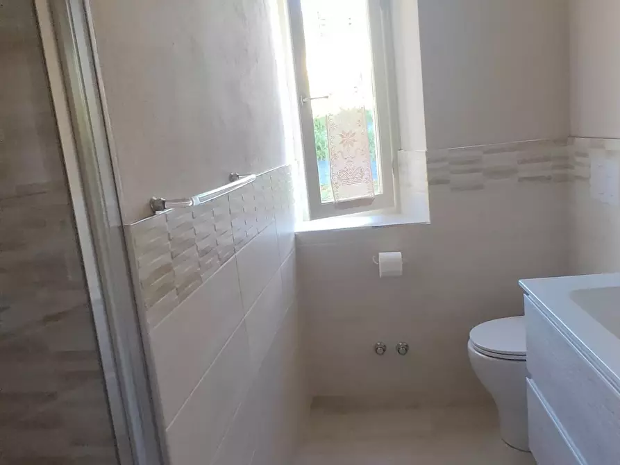 Immagine 12 di Villa in vendita  a Camaiore