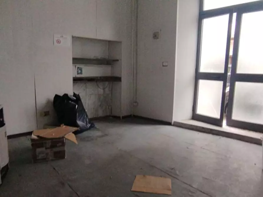 Immagine 2 di Ufficio in vendita  a Carrara