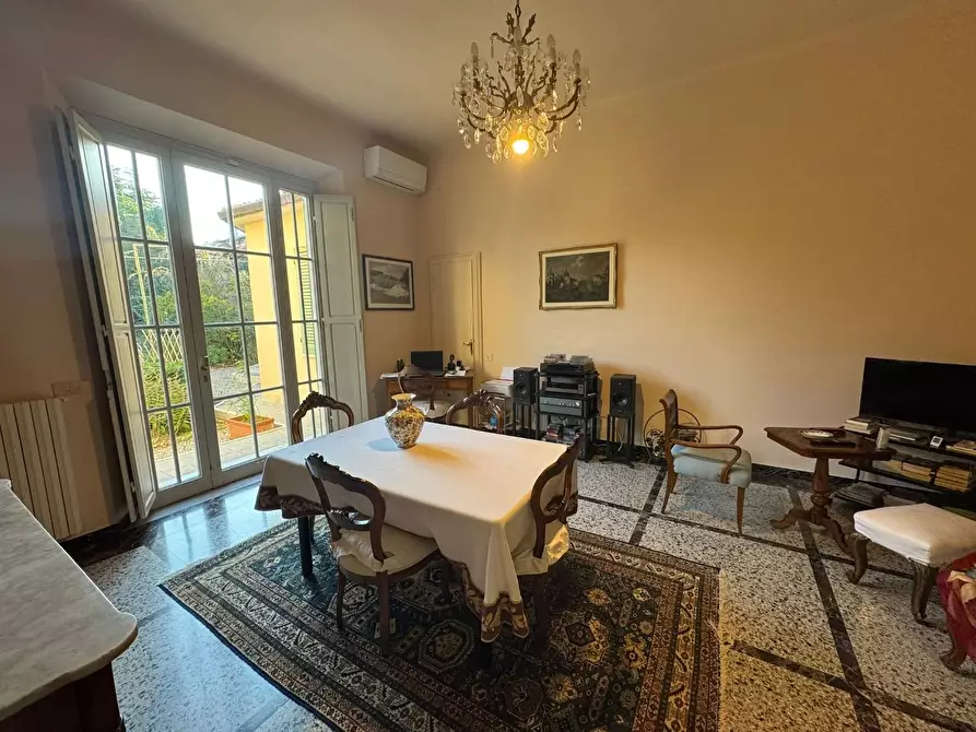 Immagine 28 di Villa in vendita  a Pisa