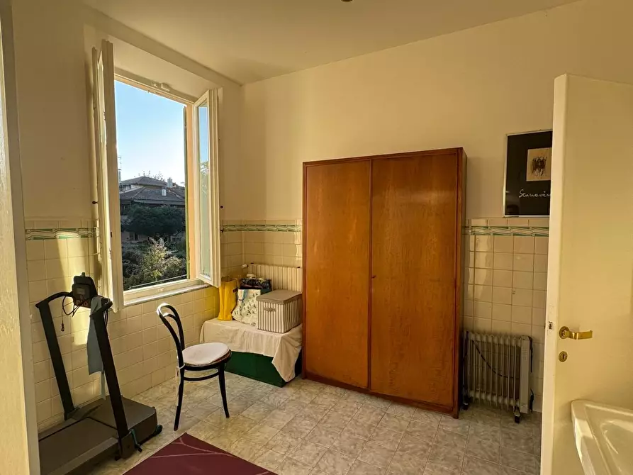 Immagine 11 di Villa in vendita  a Pisa