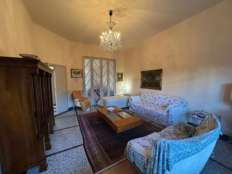 Immagine 33 di Villa in vendita  a Pisa