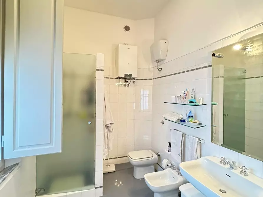 Immagine 22 di Villa in vendita  a Pisa