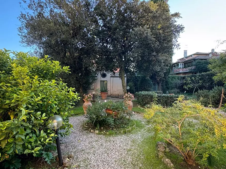 Immagine 27 di Villa in vendita  a Pisa