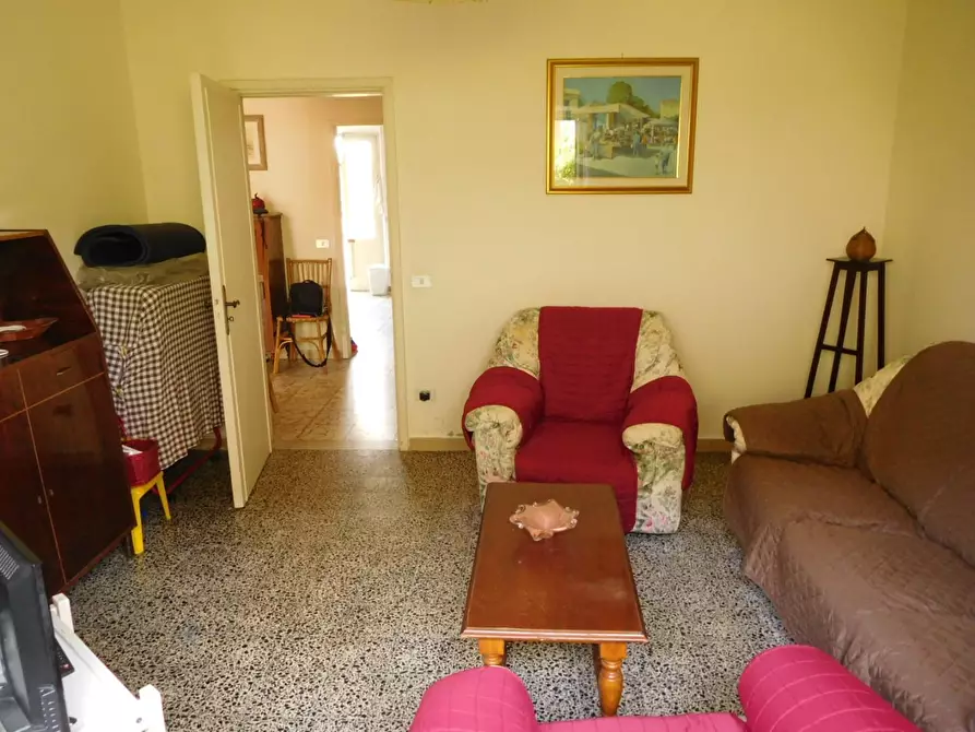 Immagine 8 di Casa bifamiliare in affitto  a Montignoso