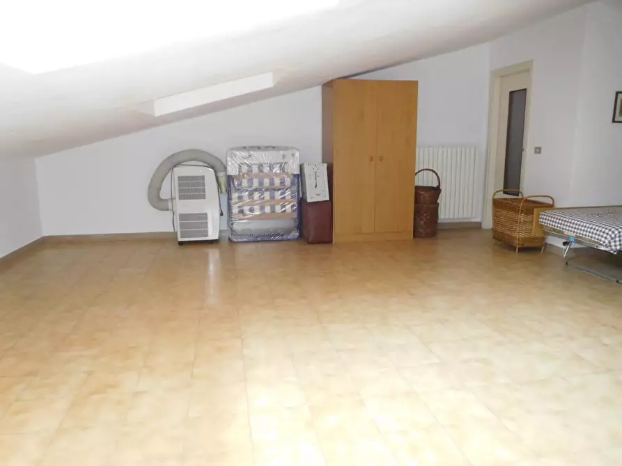 Immagine 26 di Casa bifamiliare in affitto  a Montignoso