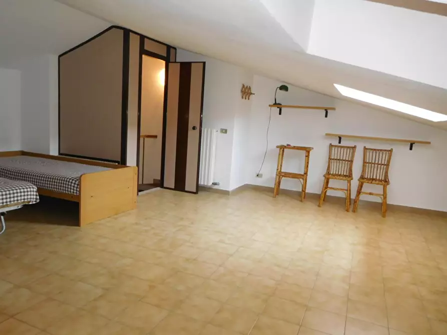 Immagine 21 di Casa bifamiliare in affitto  a Montignoso