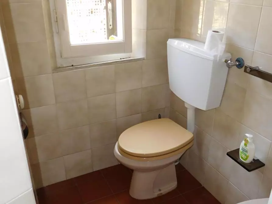 Immagine 18 di Casa bifamiliare in affitto  a Montignoso