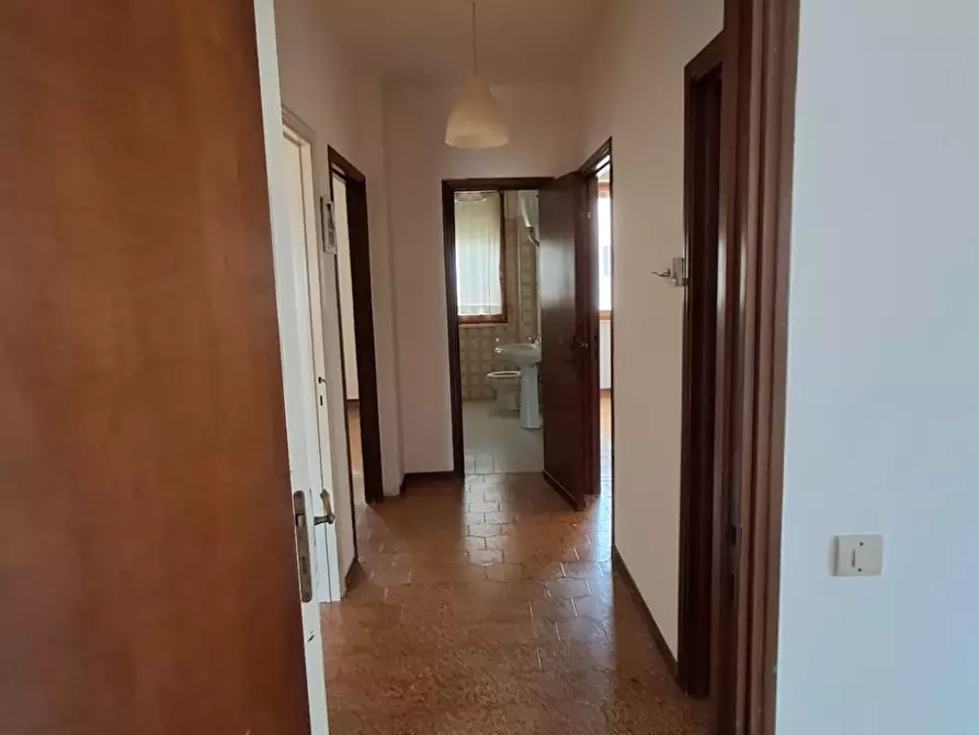 Immagine 11 di Appartamento in vendita  a Cascina