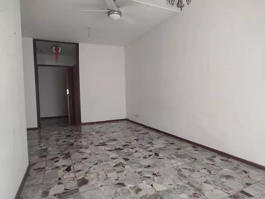 Immagine 21 di Appartamento in vendita  a Carrara