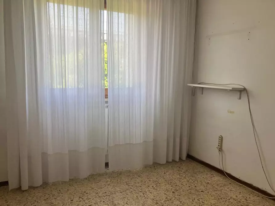 Immagine 19 di Appartamento in vendita  a Carrara