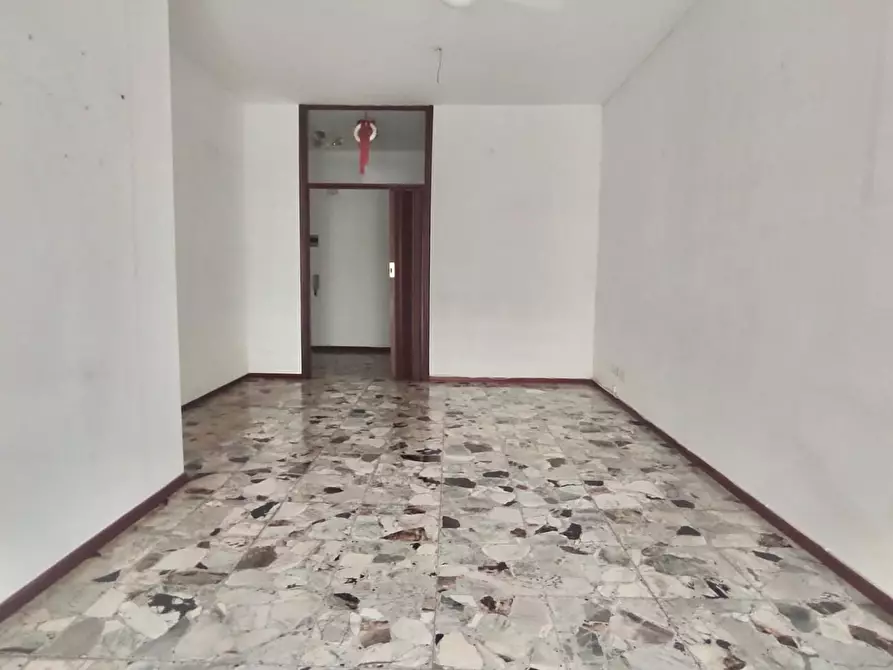 Immagine 3 di Appartamento in vendita  a Carrara