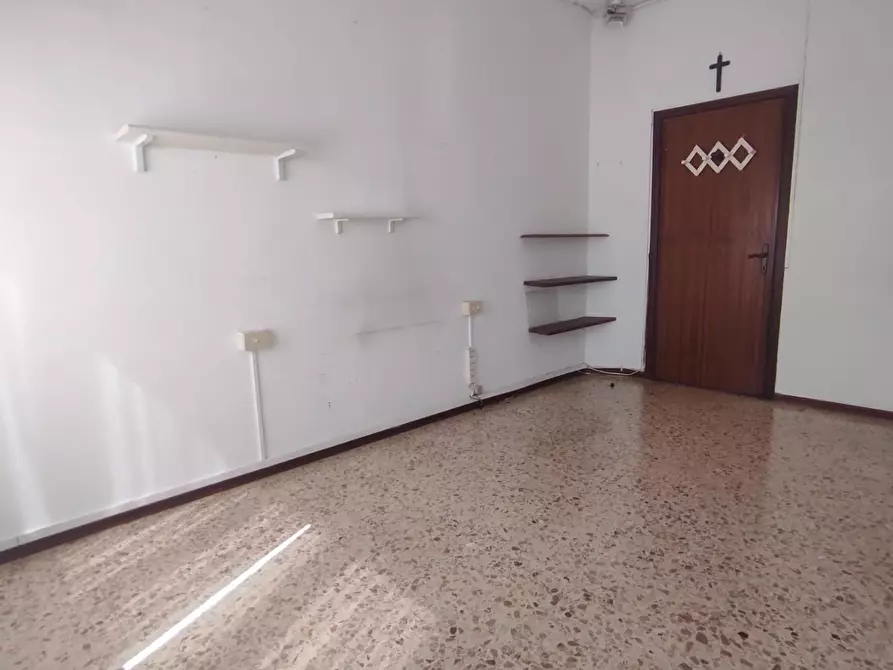 Immagine 38 di Appartamento in vendita  a Carrara