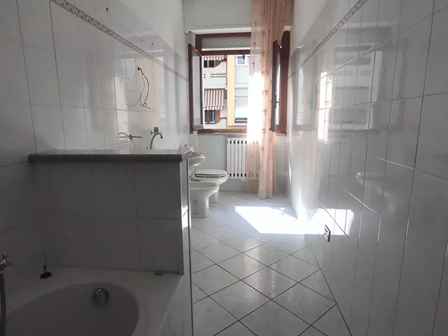 Immagine 29 di Appartamento in vendita  a Carrara