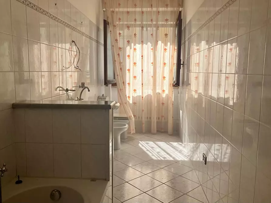 Immagine 27 di Appartamento in vendita  a Carrara