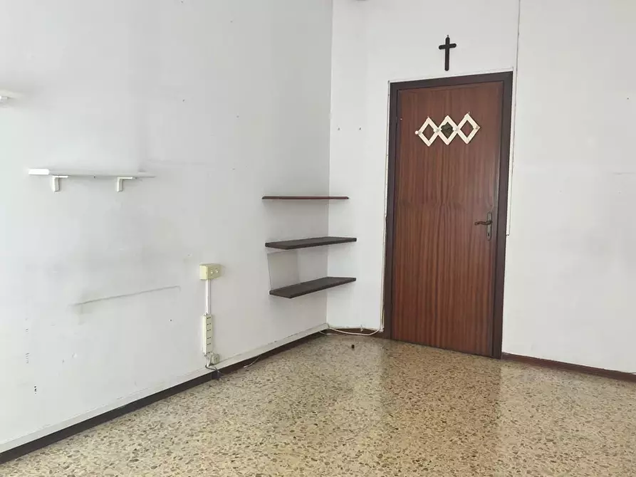 Immagine 14 di Appartamento in vendita  a Carrara