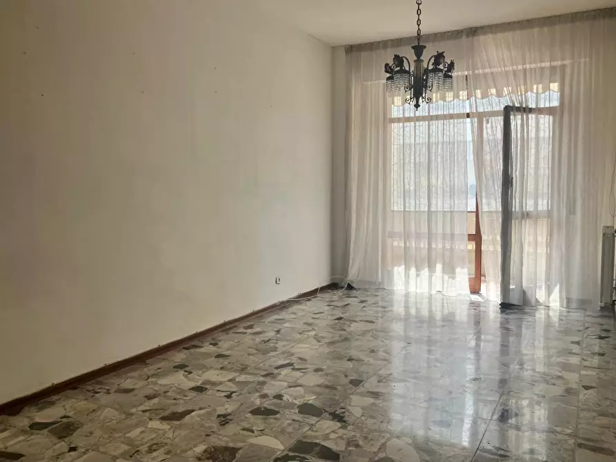 Immagine 4 di Appartamento in vendita  a Carrara