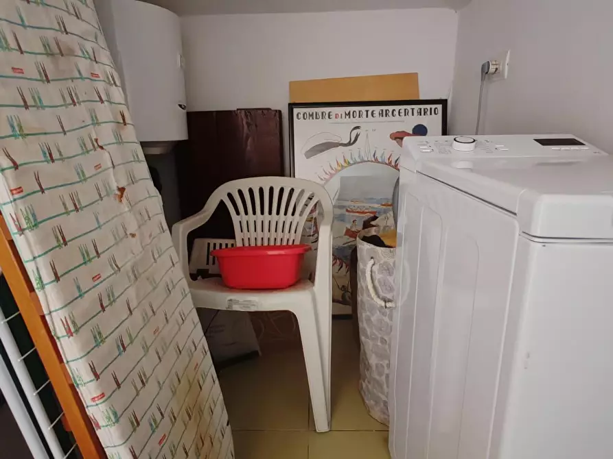 Immagine 16 di Mansarda in vendita  a Massa