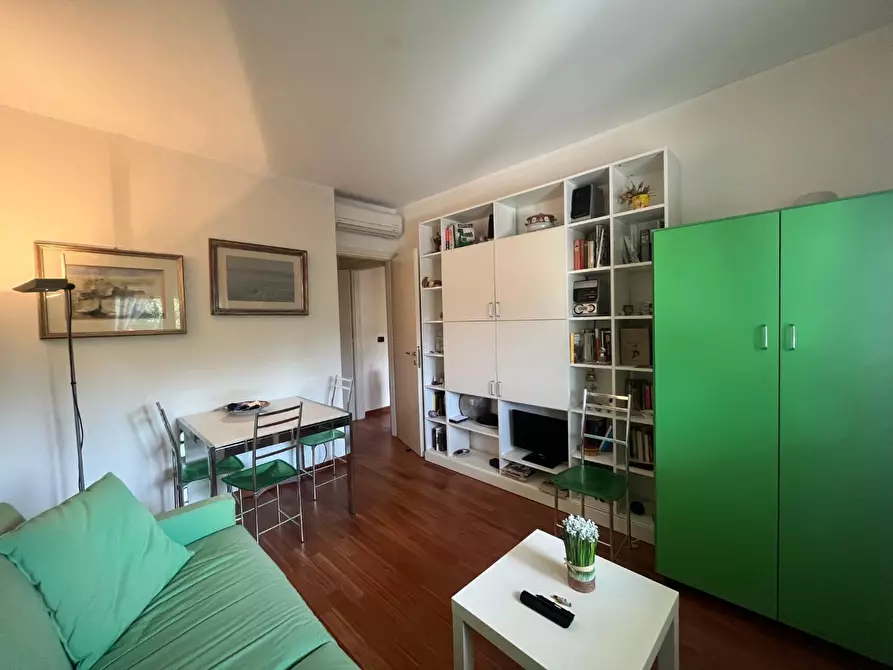 Immagine 5 di Mansarda in vendita  a Viareggio