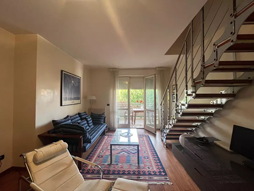 Immagine 11 di Mansarda in vendita  a Viareggio