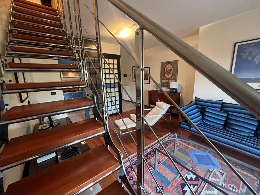 Immagine 17 di Mansarda in vendita  a Viareggio