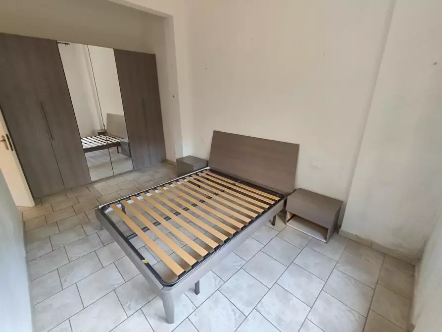 Immagine 10 di Appartamento in vendita  a Lucca