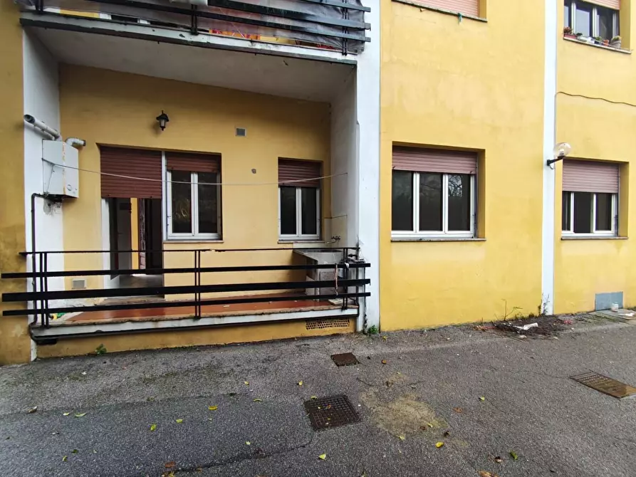 Immagine 36 di Appartamento in vendita  a Lucca