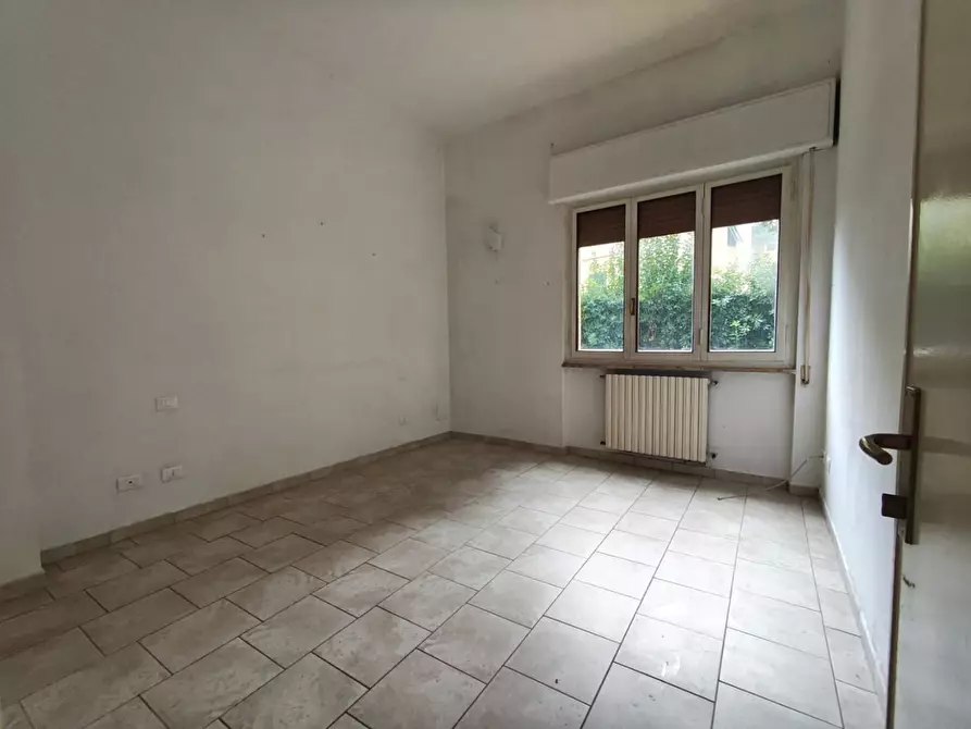 Immagine 40 di Appartamento in vendita  a Lucca