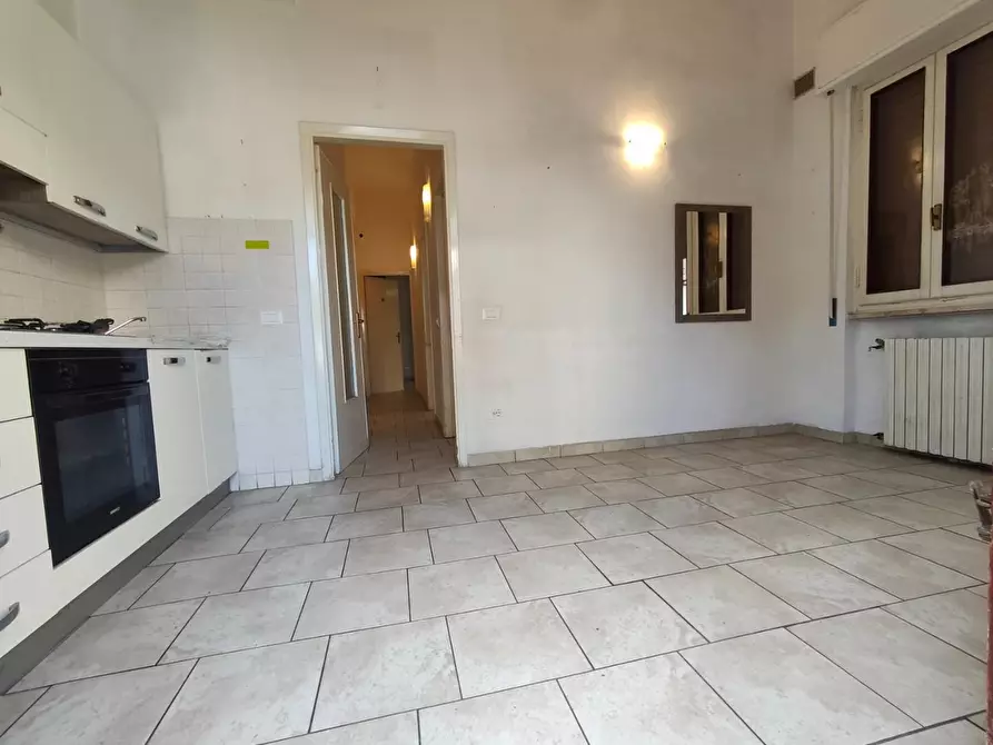 Immagine 29 di Appartamento in vendita  a Lucca