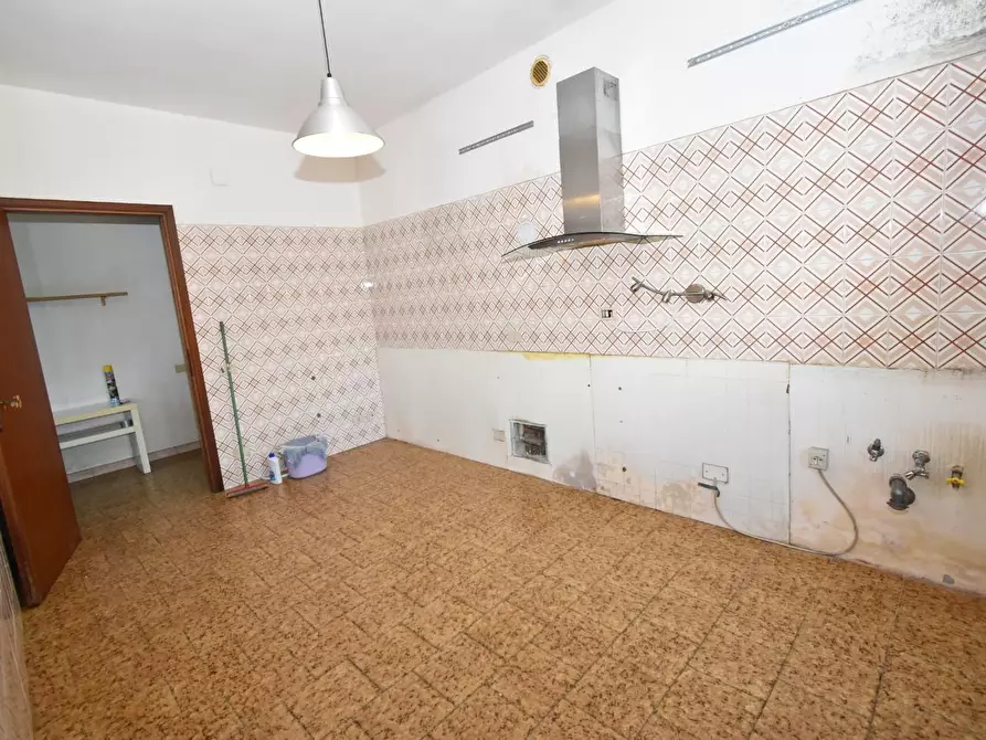 Immagine 14 di Appartamento in vendita  a San Giuliano Terme