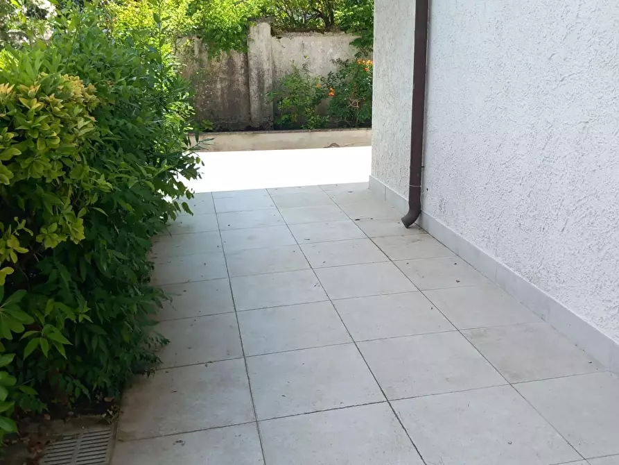 Immagine 5 di Appartamento in affitto  a Massa