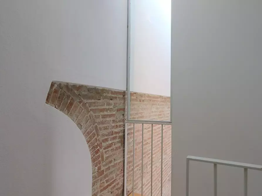 Immagine 33 di Appartamento in vendita  a Pisa