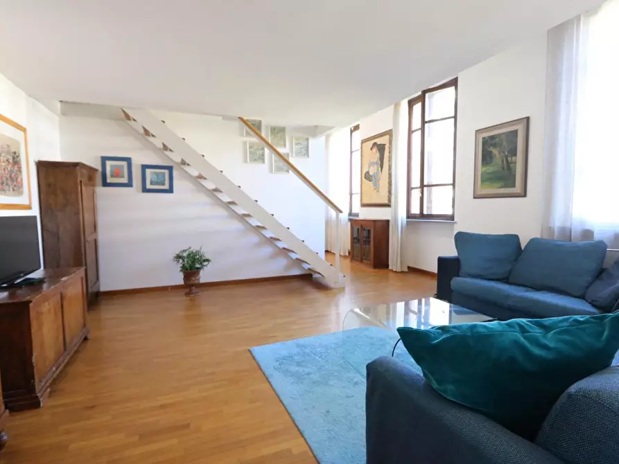 Immagine 2 di Appartamento in vendita  a Pisa