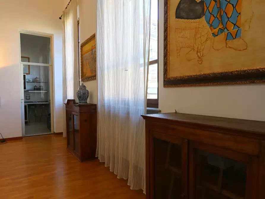 Immagine 12 di Appartamento in vendita  a Pisa