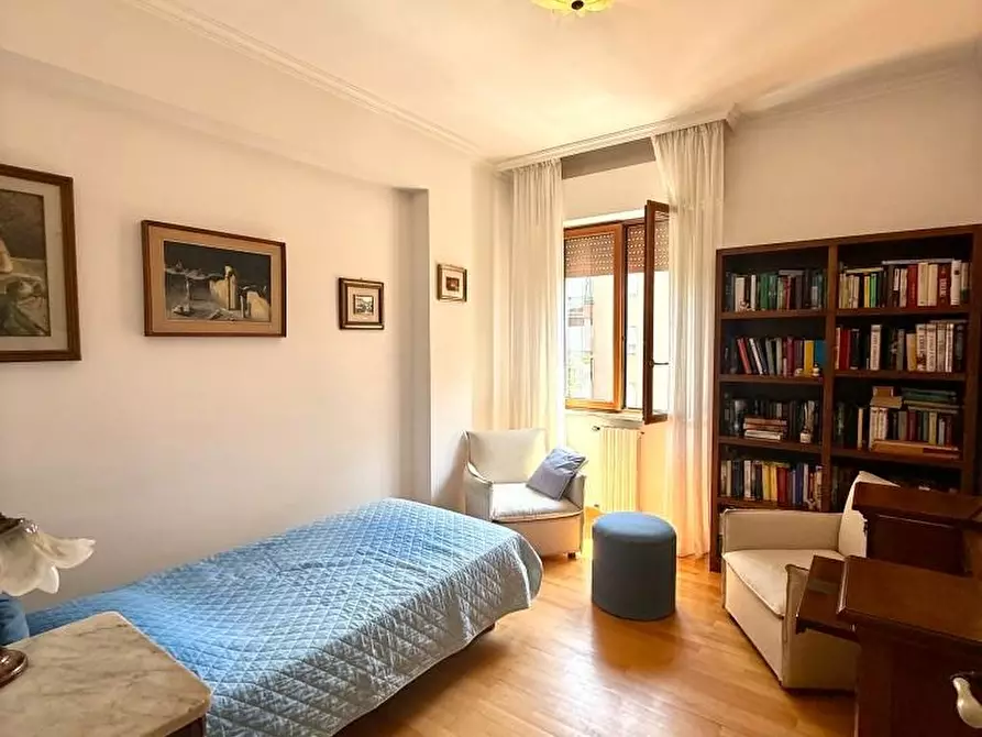 Immagine 18 di Appartamento in vendita  a Massa