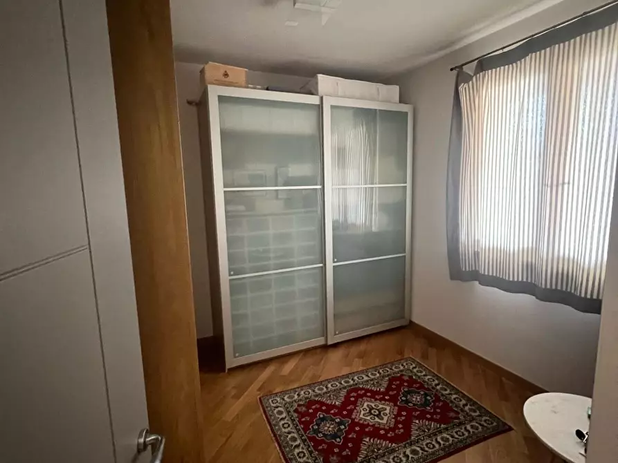 Immagine 22 di Appartamento in vendita  a Lucca